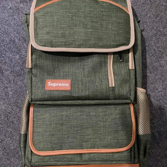 Bags - Picture 5 of 10